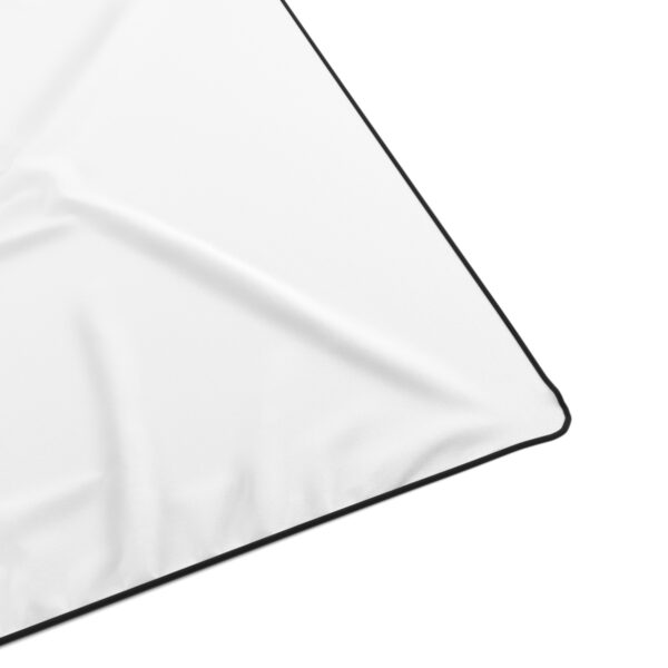 Brat Life TriSkull Polyester Blanket - Image 2