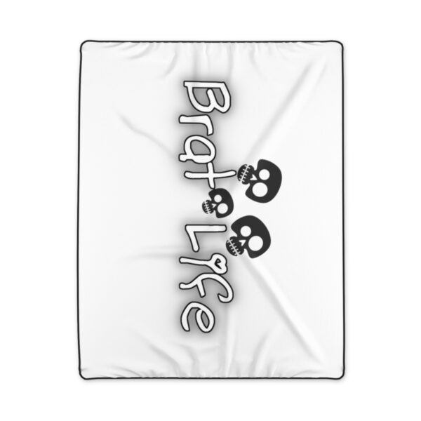 Brat Life TriSkull Polyester Blanket