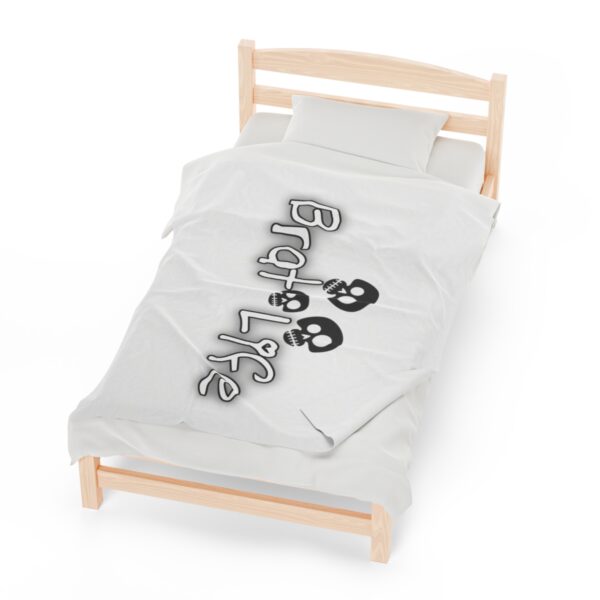 Brat Life TriSkull Velveteen Plush Blanket - Image 5