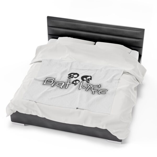 Brat Life TriSkull Velveteen Plush Blanket - Image 6
